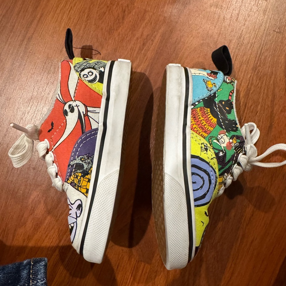 Nightmare Before Christmas Vans - Picture 2 of 3